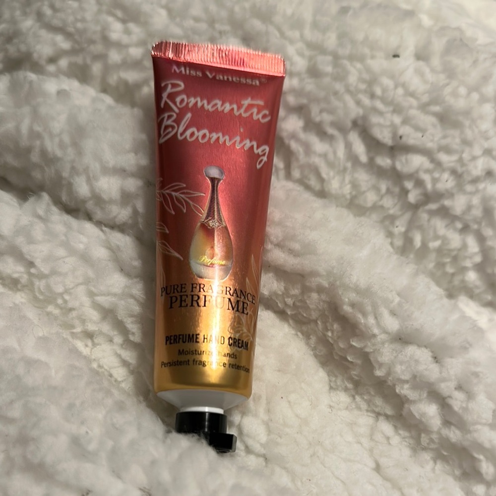 Miss Vanessa Romantic Blooming Hand Cream